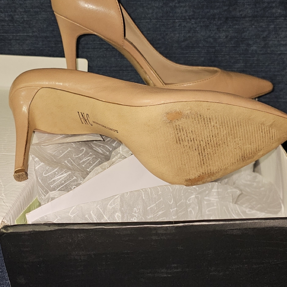 Kenjay d'Orsay Pumps Nude